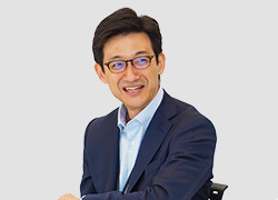 岩村 健司 氏